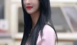 抖音帅哥吃瓜网红视频,抖音帅哥网红的吃瓜日常揭秘